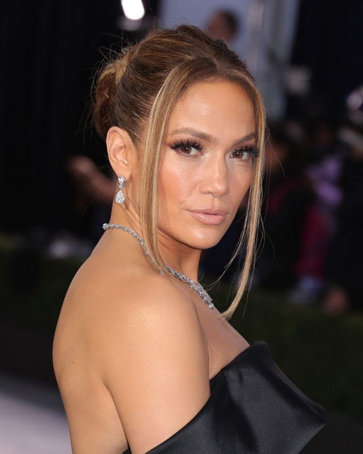 Jennifer Lopez was pretty shady about Salma Hayek in a now-famous interview