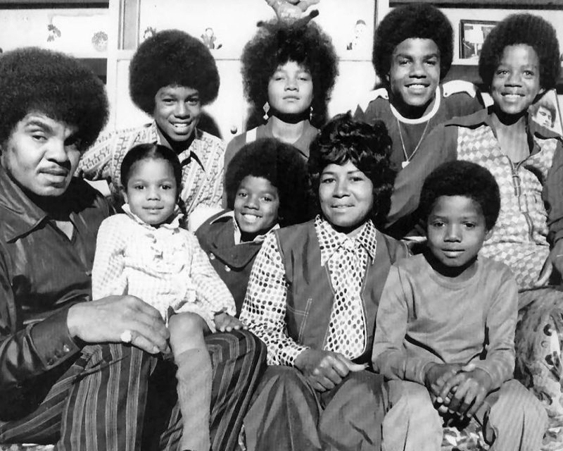 Няколко от братята и сестрите на Майкъл Джексън продължават да се занимават с музика